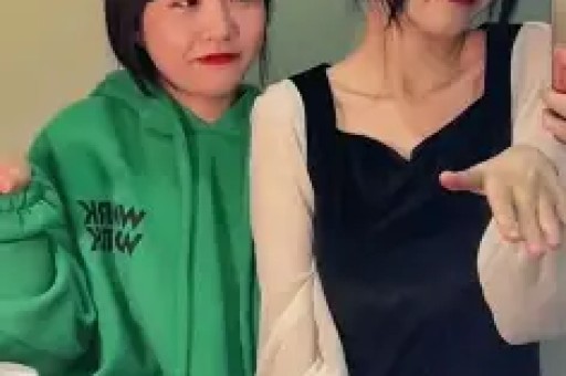 洗白白等我来网红白冰约会女粉丝聊天内容遭前同事曝光